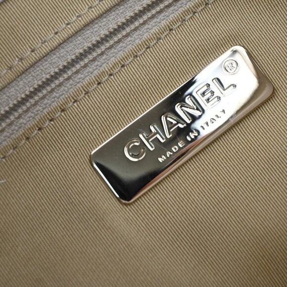 CHANEL CC Logo 2Way Glazed Shoulder Bag Leather White 620RF580 - Picture 15 of 15